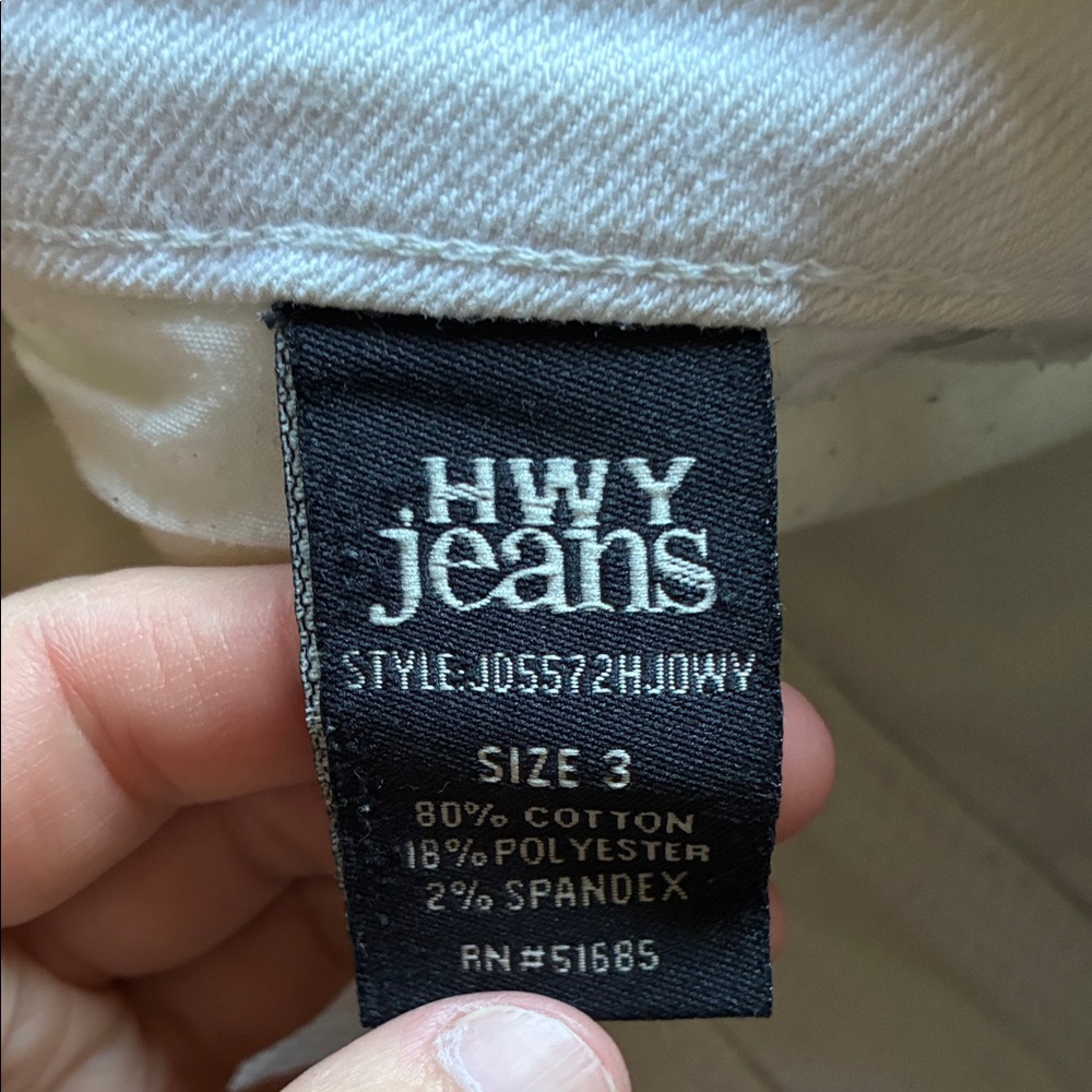 Highway Jeans White Distressed Women's Jean Shorts - Picture 3 of 4